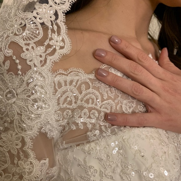 Vintage Wedding dress with pockets and Vail - Picture 2 of 7